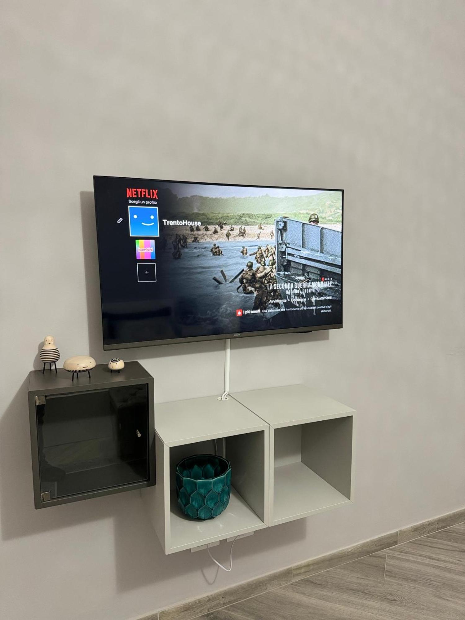 Trento House Zona Stazione Centro Storico Apartment Parma Luaran gambar