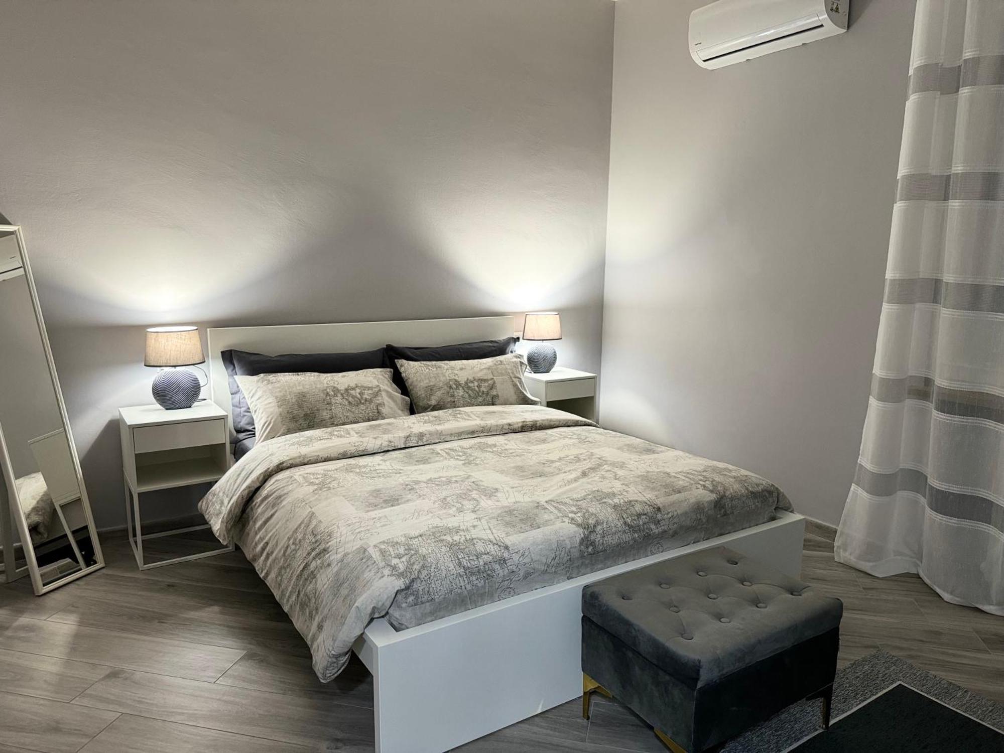 Trento House Zona Stazione Centro Storico Apartment Parma Luaran gambar